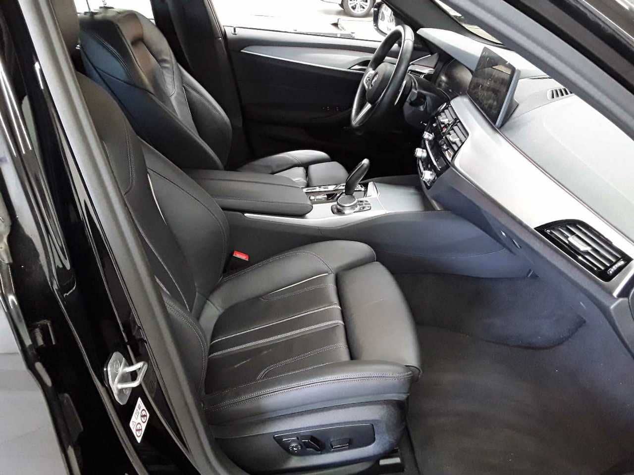 BMW 520d xDrive Touring Aut. M Sport Navi foto 11