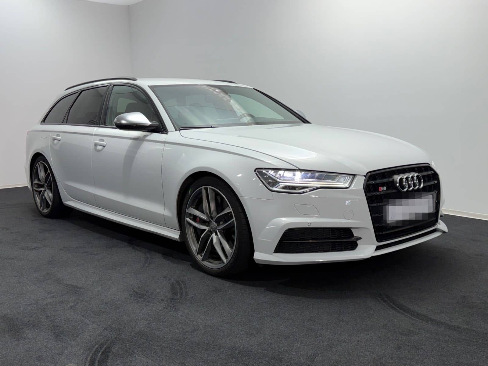 Audi S6 Avant 4.0 TFSI quattro foto 8