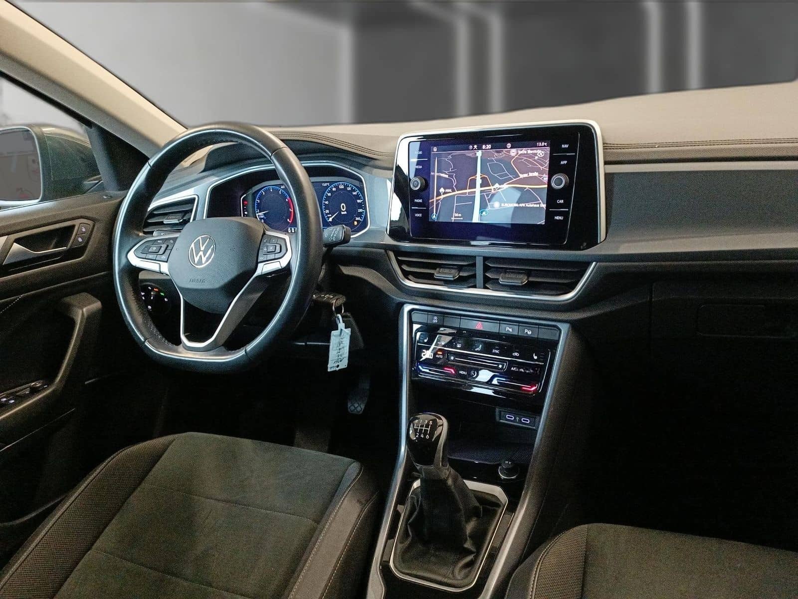 Volkswagen T-Roc 1.5 TSI STYLE Navi*LED*ACC*DC*App-Connect foto 8