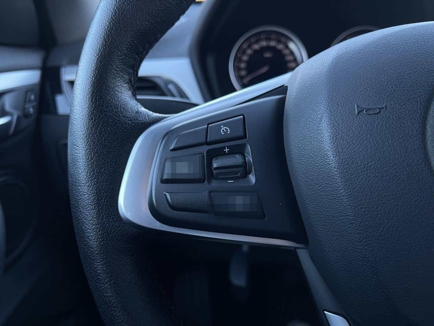 BMW X1 xDrive18d Advantage ALLWETTER+NAVI+PDC+LED foto 16