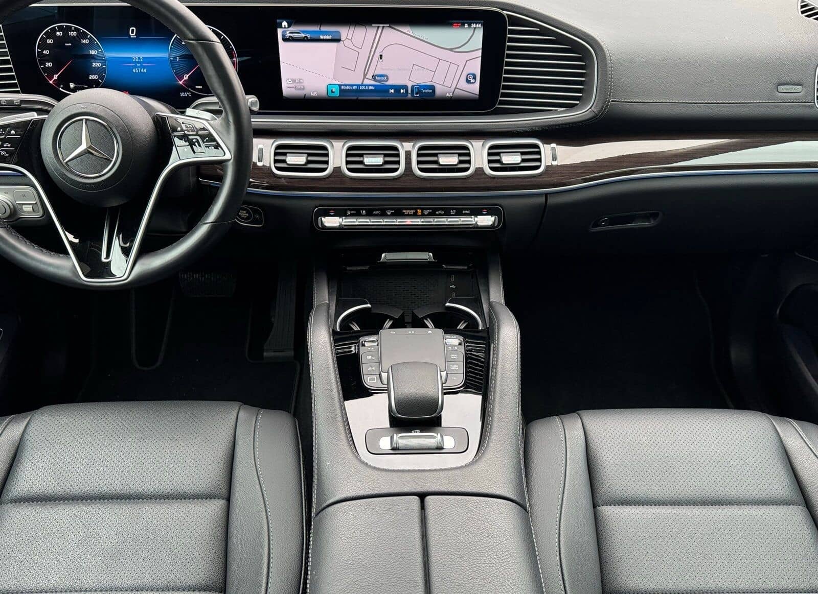 Mercedes-Benz GLS 350 d 4MATIC Distro Pano AHK Akustik 21 Zoll foto 15