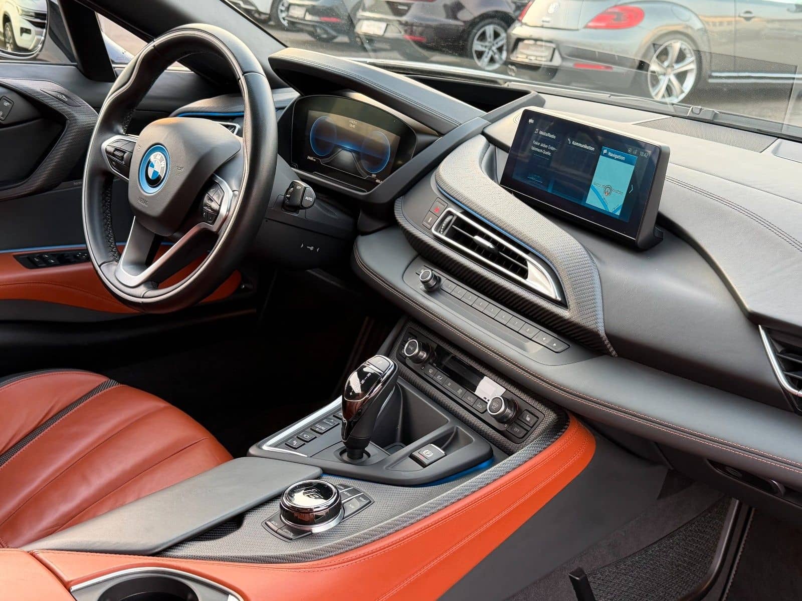 BMW i8 Roadster foto 11