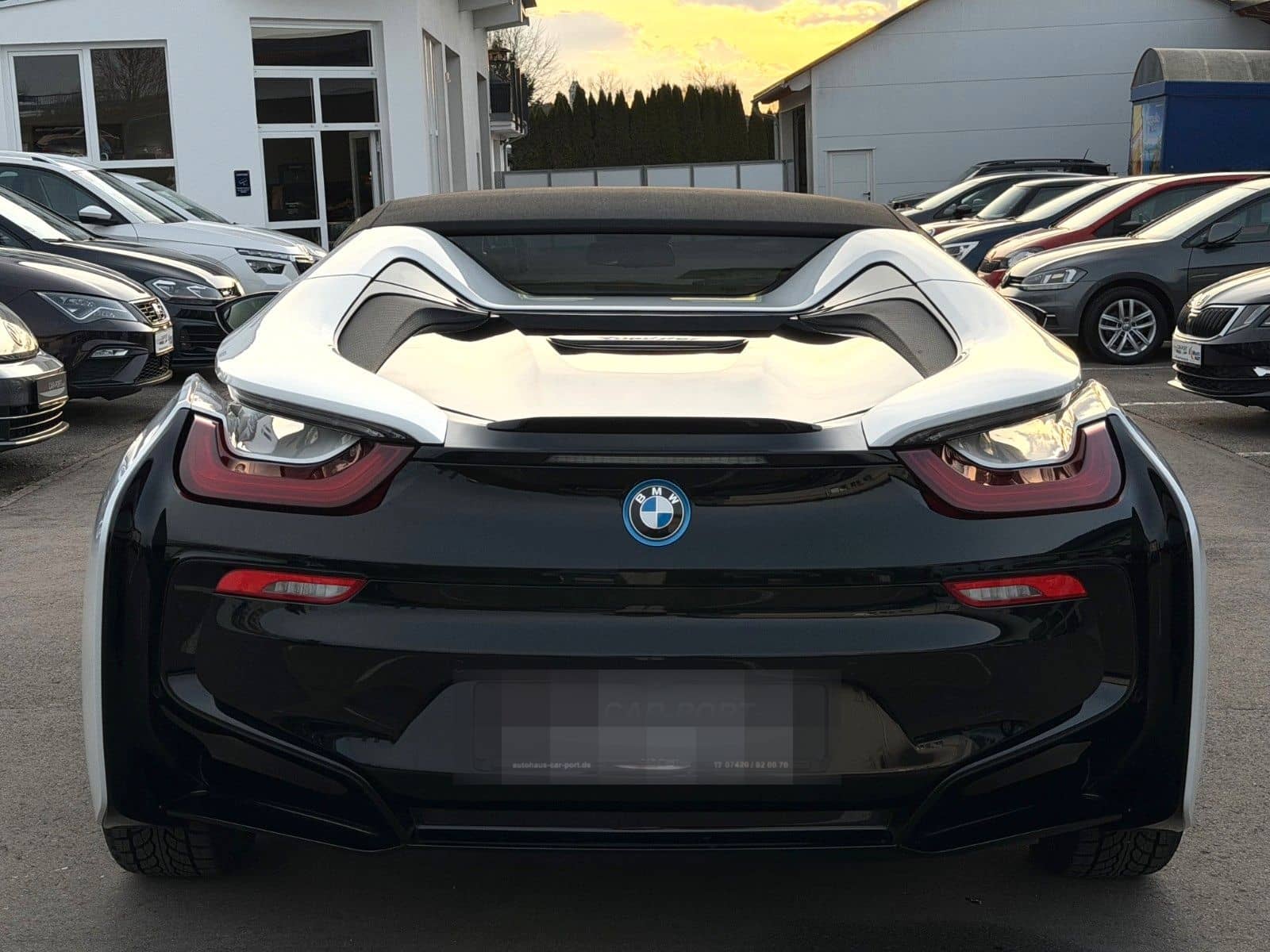 BMW i8 Roadster foto 8