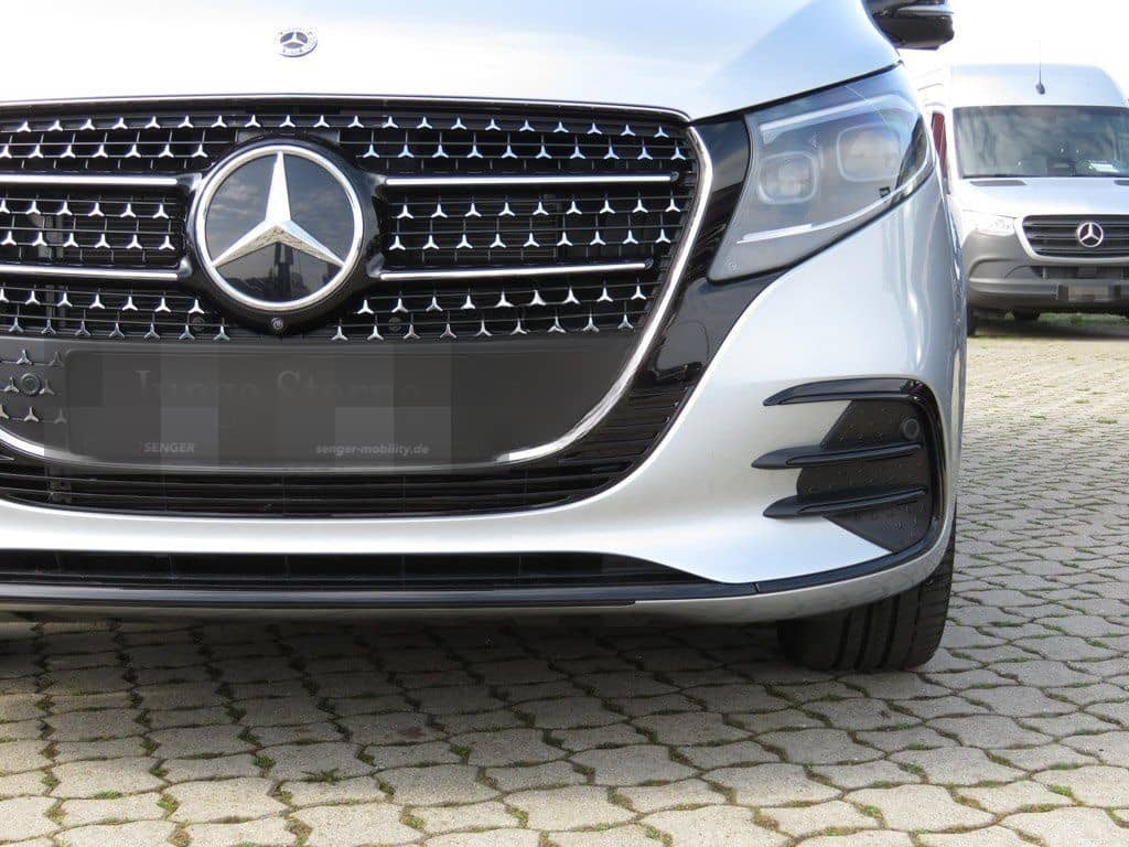Mercedes-Benz V 300 d Avantgarde 4x4 lang AMG AIRMATIC Pano 9G foto 7