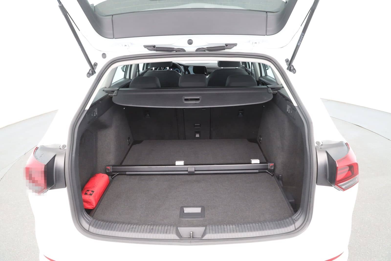 Volkswagen Golf VIII Variant 2.0 TDI DSG Life | NAVI | ACC foto 11