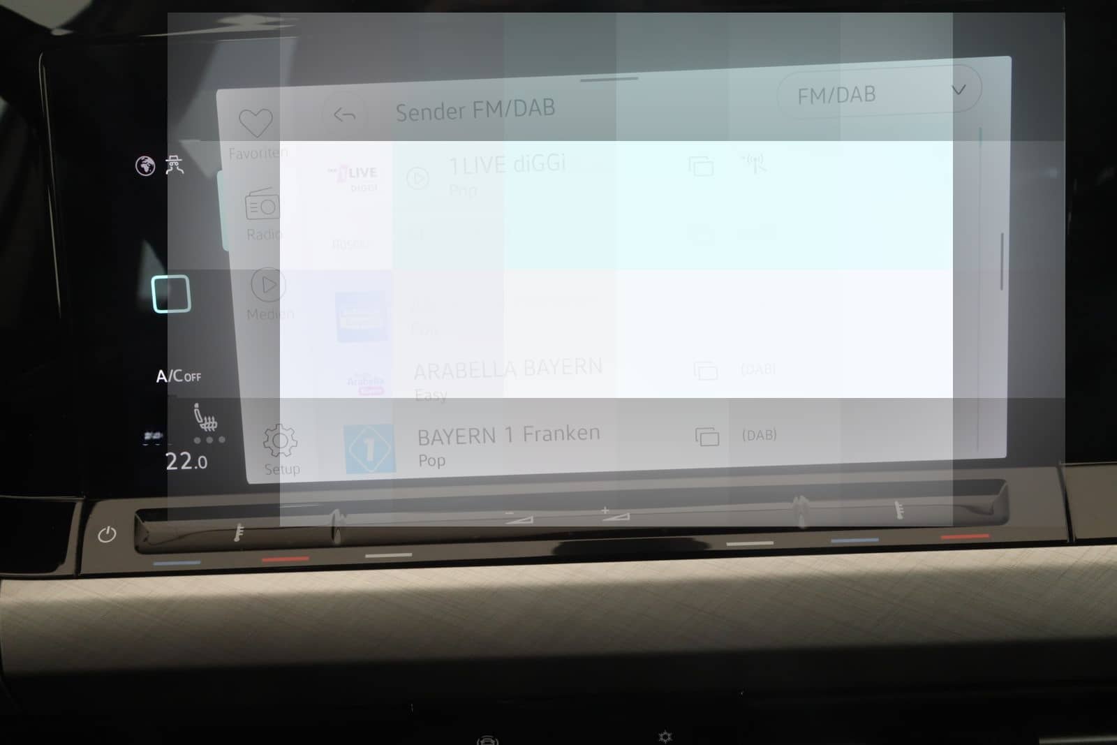 Volkswagen Golf VIII Variant 2.0 TDI DSG Life | NAVI | ACC foto 17