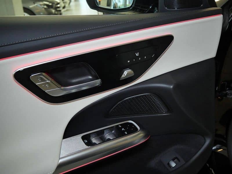 Mercedes-Benz E 300 de T-Modell mit EQ Hybrid Technologie AMG foto 14