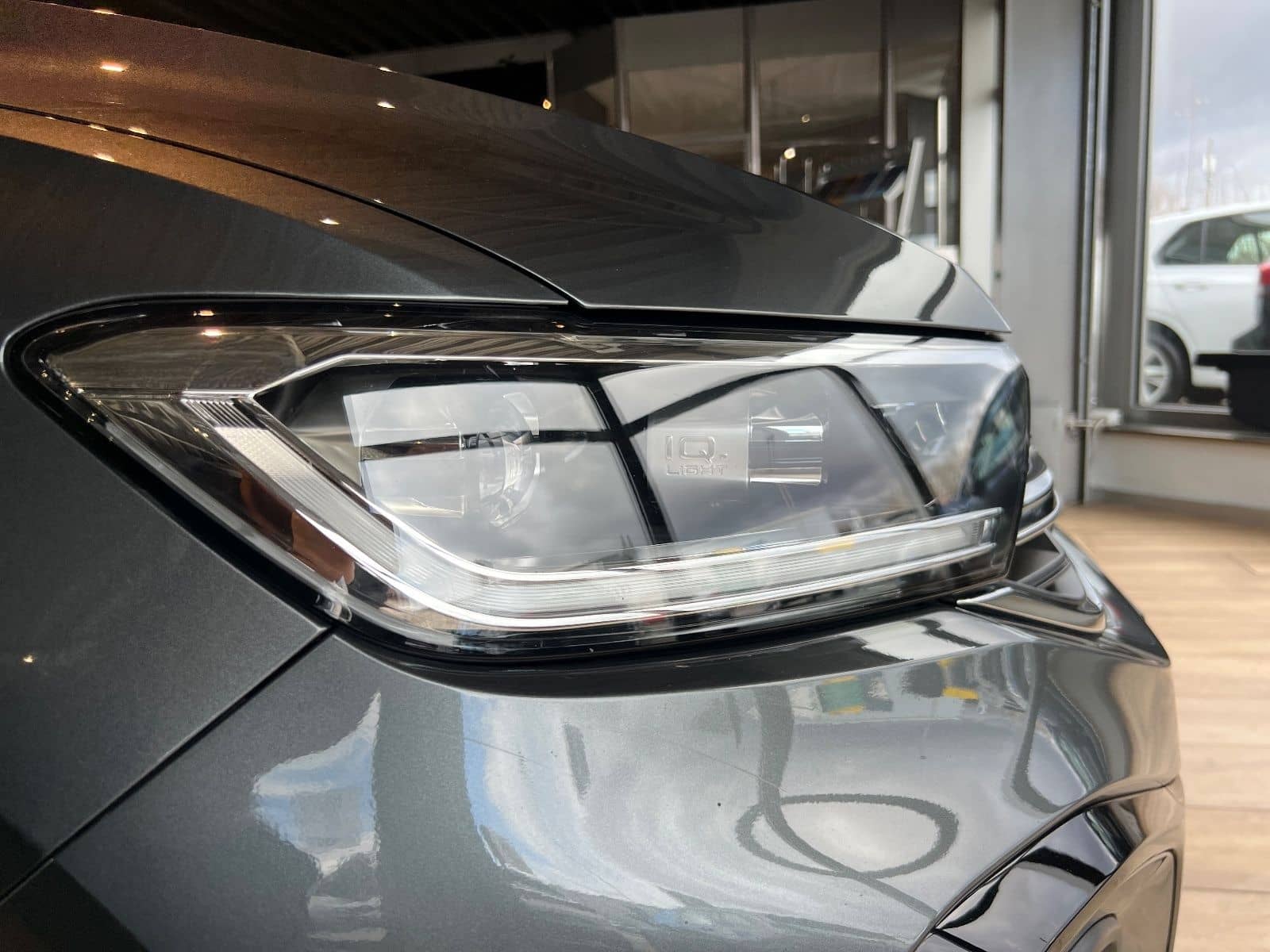 Volkswagen T-Roc R-Line/KAMERA/NAVI/AHK/LED-SCHEINWERFER foto 3