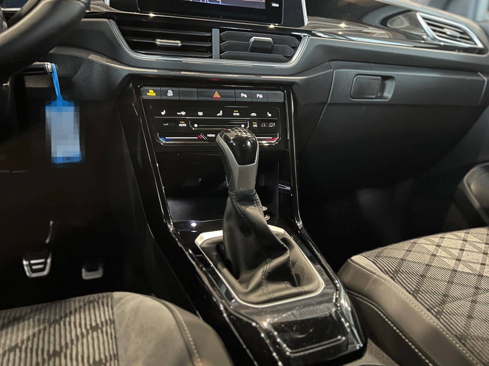 Volkswagen T-Roc R-Line/KAMERA/NAVI/AHK/LED-SCHEINWERFER foto 23