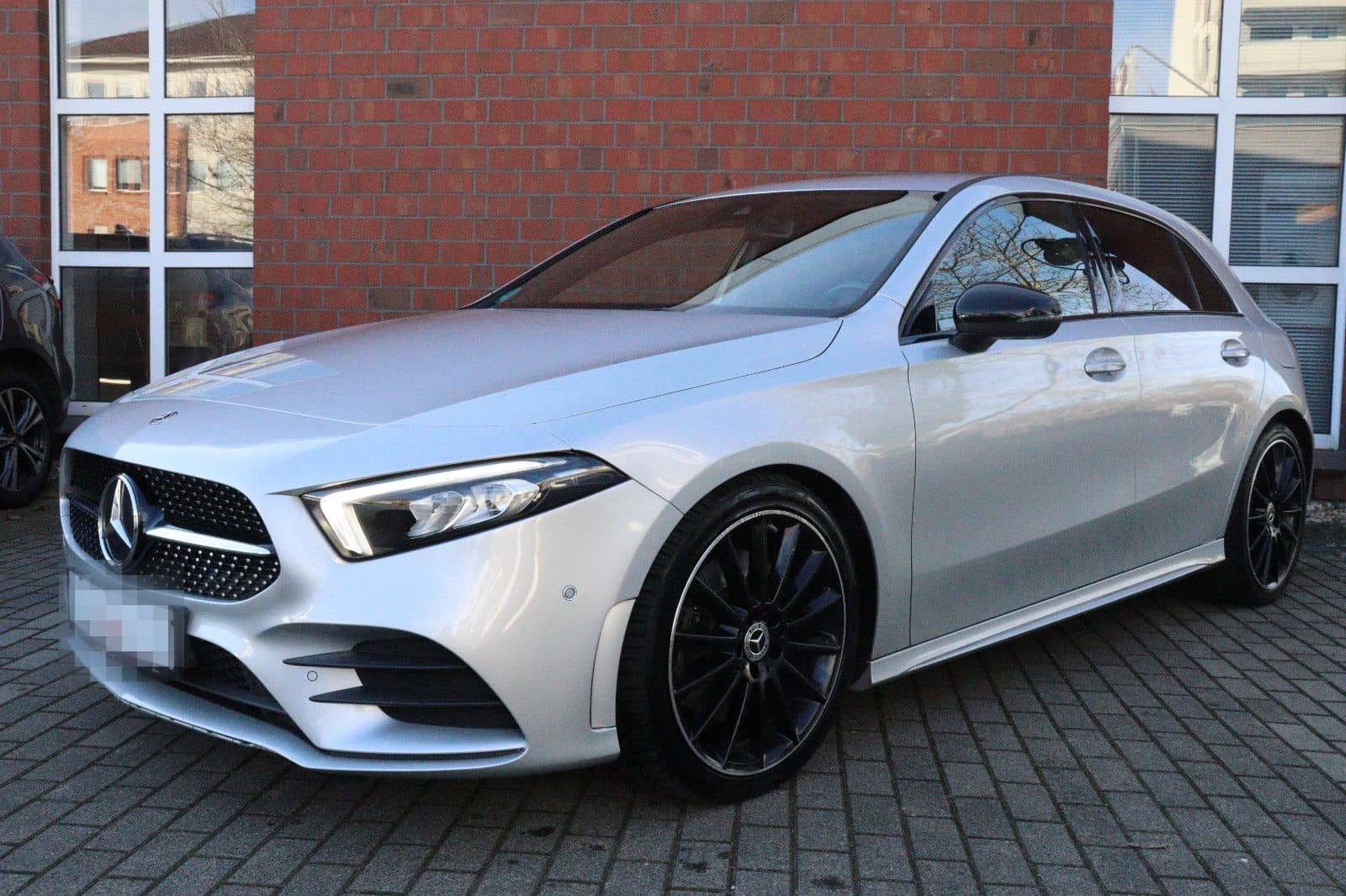 Mercedes-Benz A 250 AMG-Line LED Night-Paket Widescreen foto 2