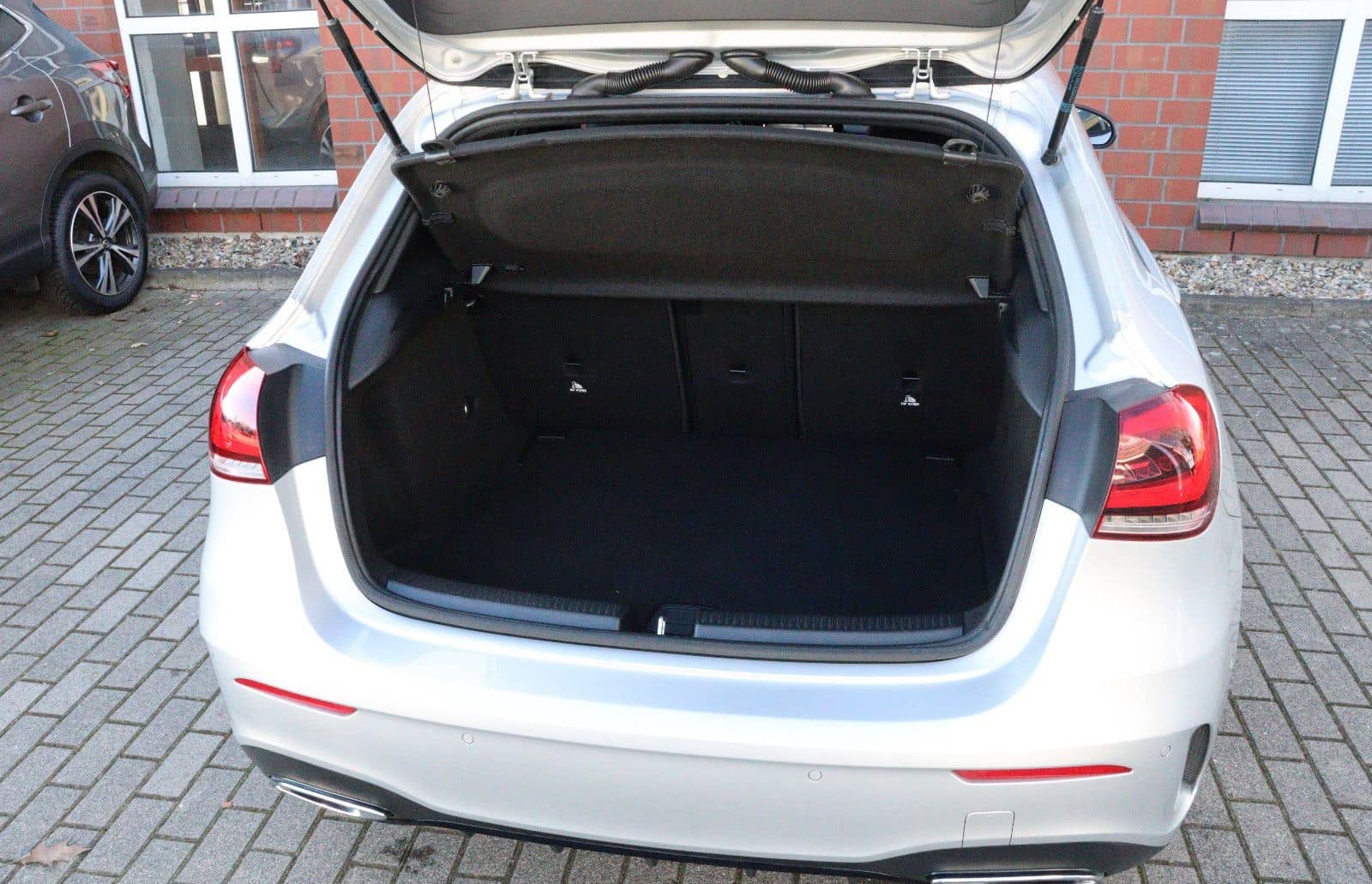 Mercedes-Benz A 250 AMG-Line LED Night-Paket Widescreen foto 9