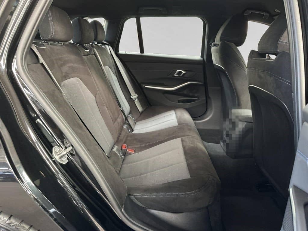 BMW 330i xDrive Touring M Sportpaket|Stop&Go|Parkass foto 13