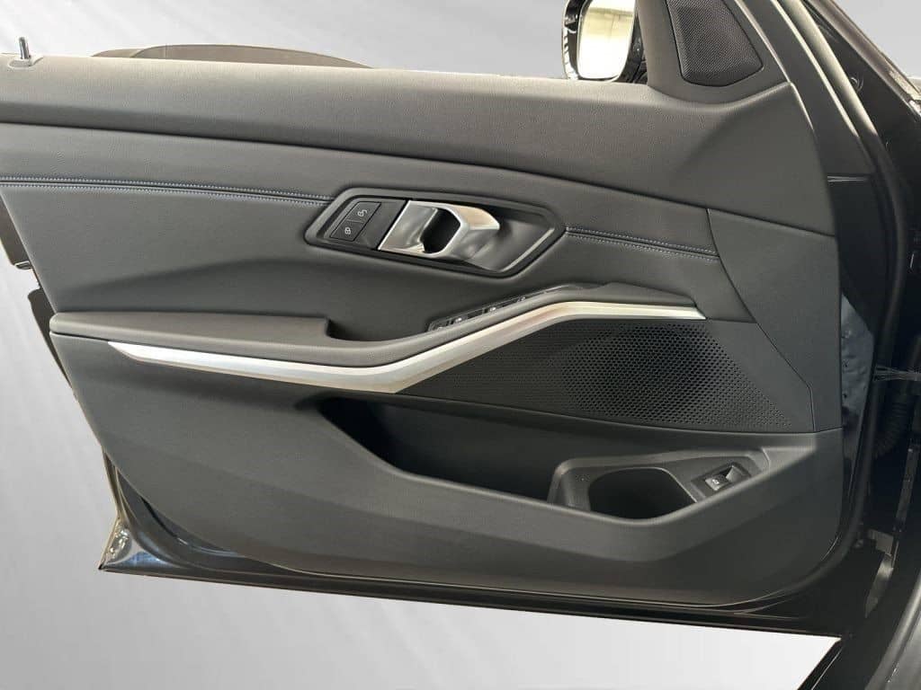 BMW 330i xDrive Touring M Sportpaket|Stop&Go|Parkass foto 16