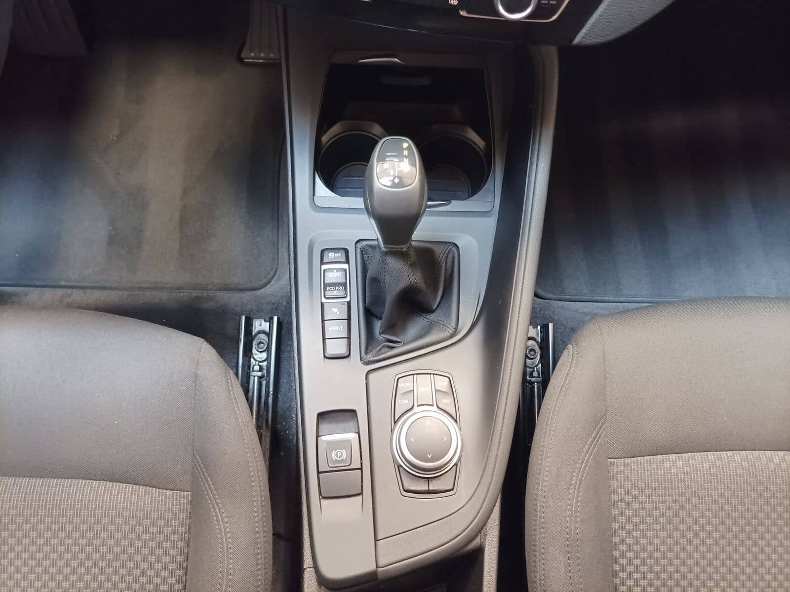 BMW X1 xDrive25e Navi|PDC|LED|Sitzhzg. foto 12