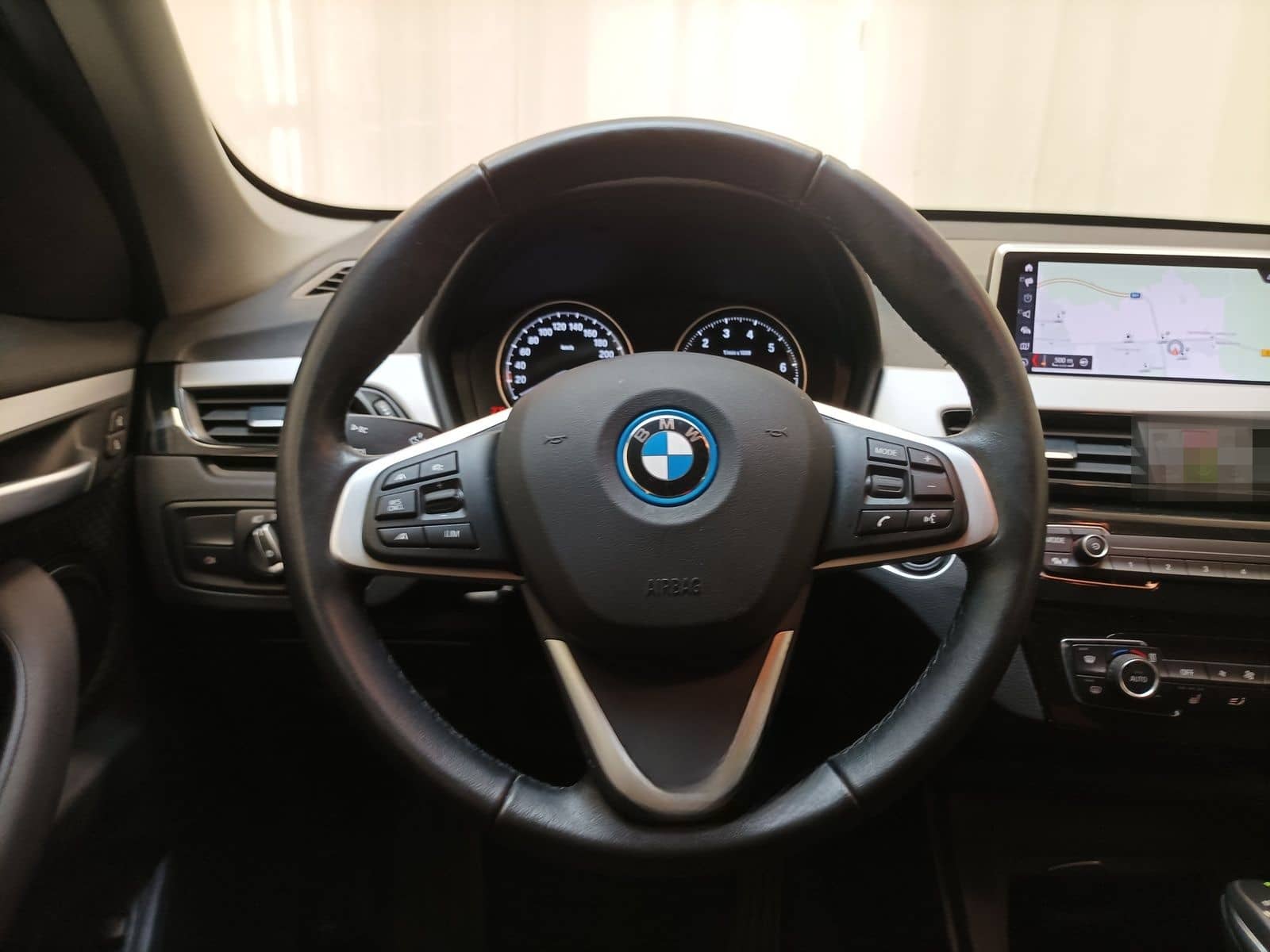 BMW X1 xDrive25e Navi|PDC|LED|Sitzhzg. foto 10