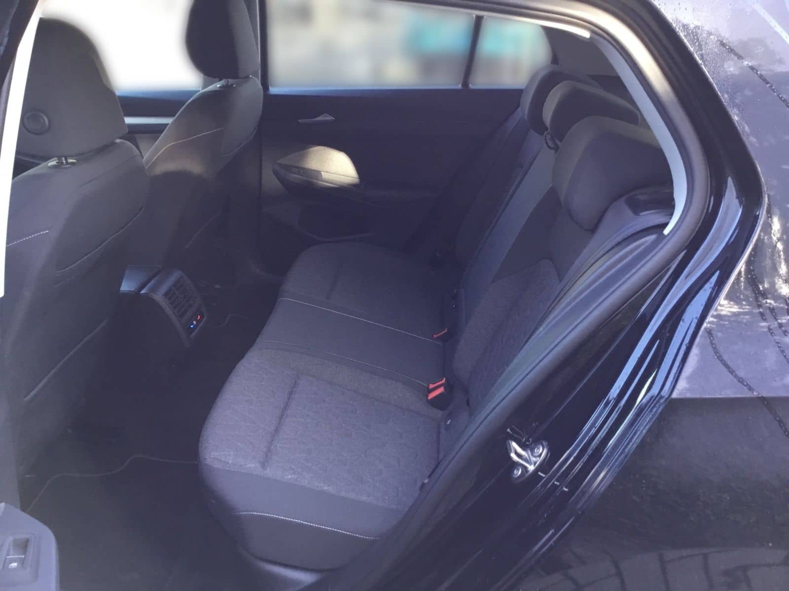 Volkswagen Golf VIII 1.5 TSI MOVE +LED +ACC +VIRTUAL +NAVI foto 14