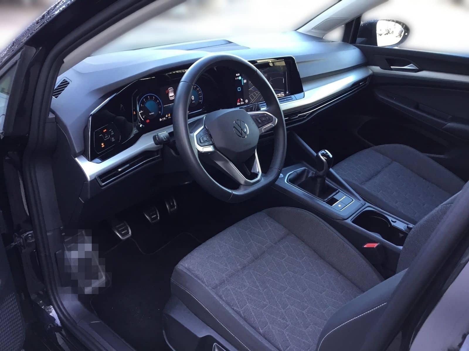 Volkswagen Golf VIII 1.5 TSI MOVE +LED +ACC +VIRTUAL +NAVI foto 9