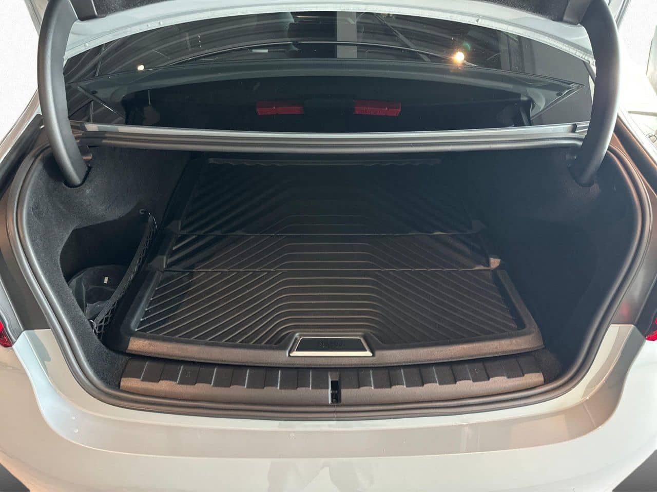 BMW 330e M Sport Limo Curved,H/K,DA,Kam,PA,Tempo LED foto 16