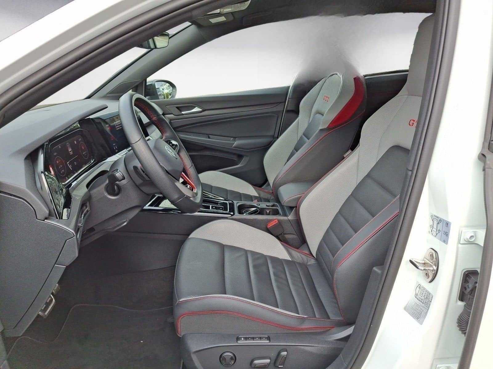 Volkswagen Golf GTI 2.0 TSI DSG Clubsport foto 8