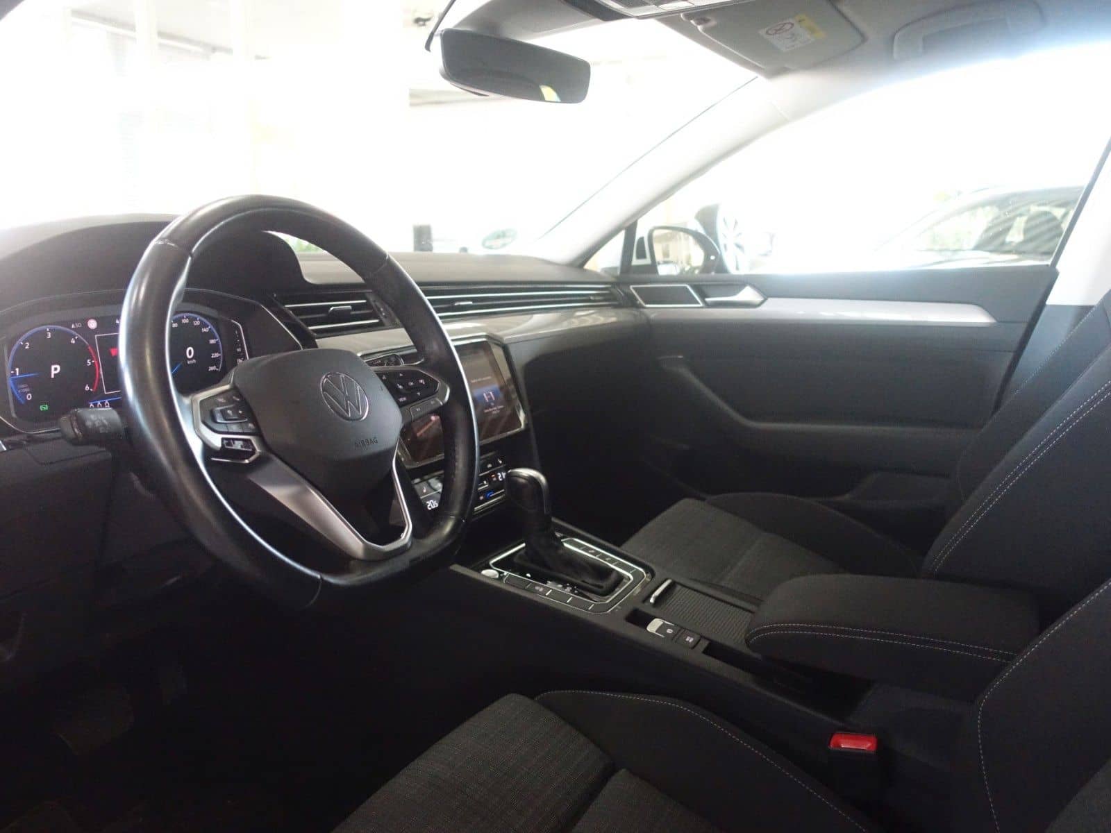 Volkswagen Passat Variant Business PLUS; NAV/ ACC/ KAM/ LED foto 17