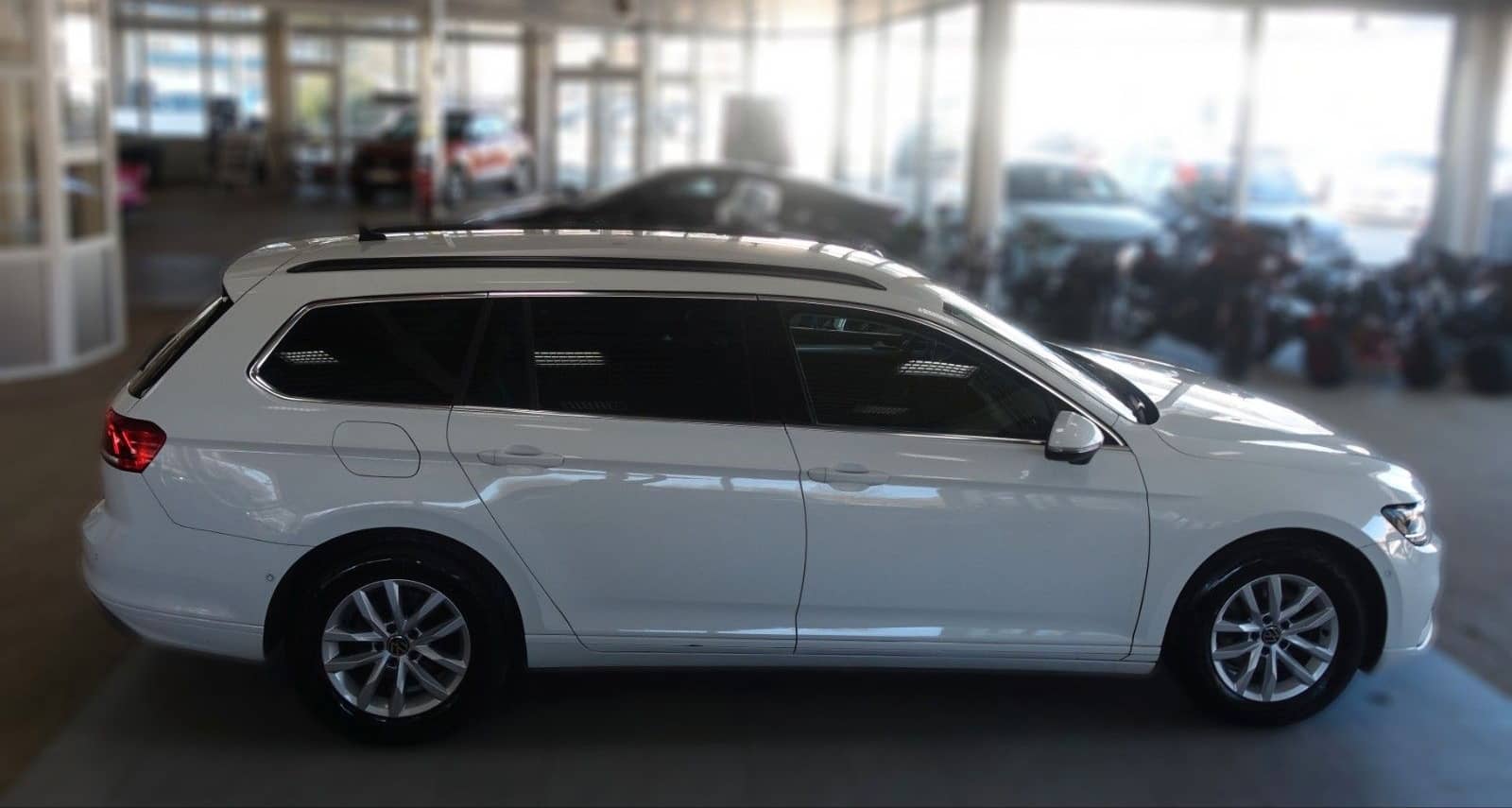 Volkswagen Passat Variant Business PLUS; NAV/ ACC/ KAM/ LED foto 9