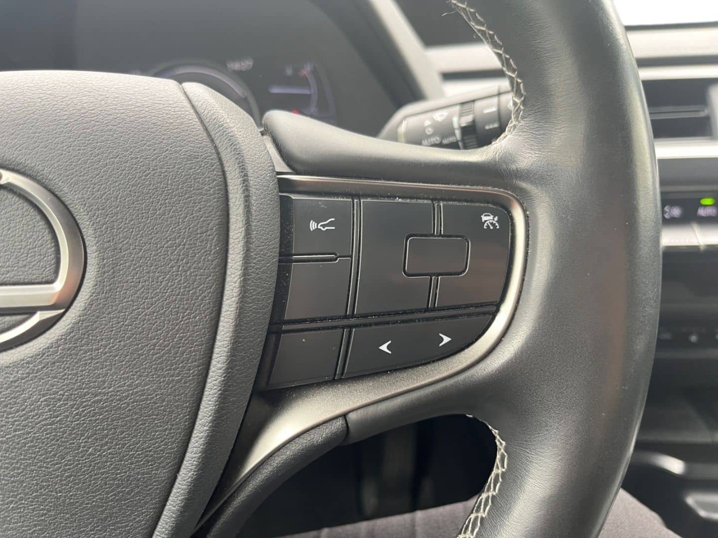 Lexus UX 250h Style Edition *Bi-LED*ACC*CAM*SHZ*CarPla foto 22