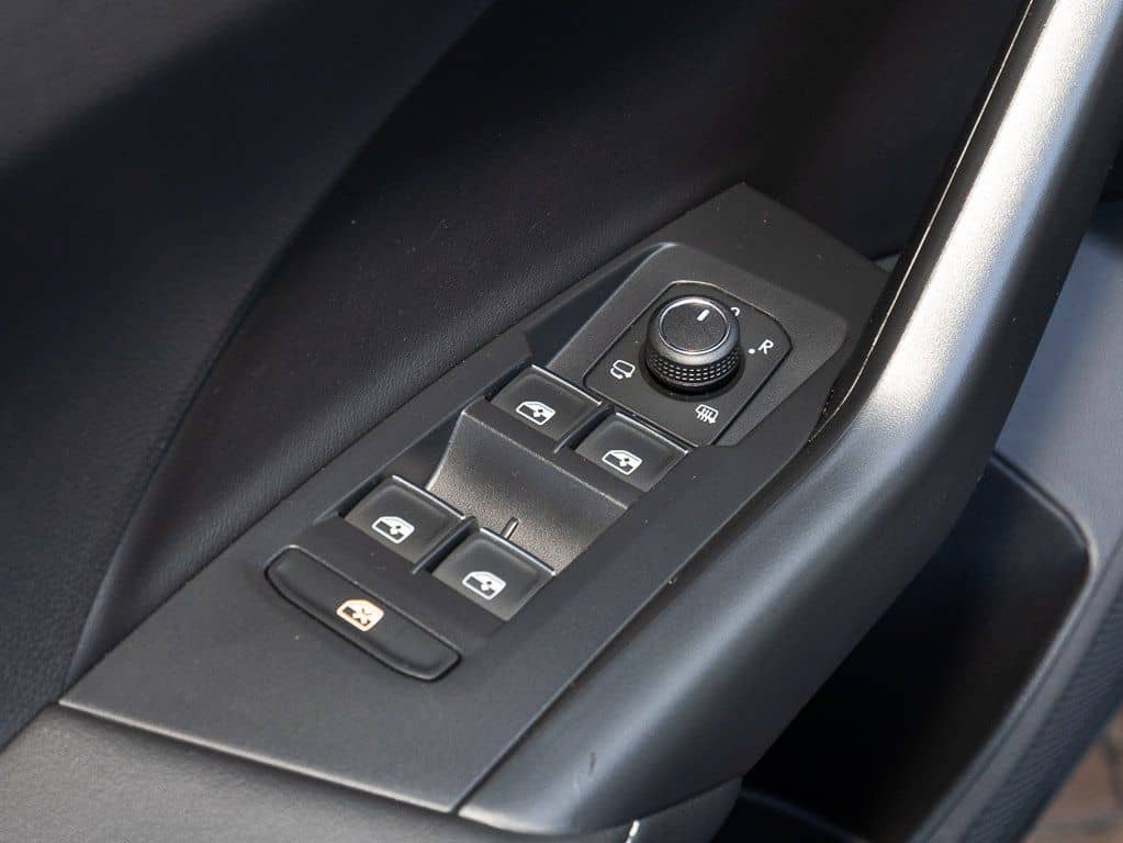 Volkswagen T-Cross 1.0 TSI Life +ALLW+KLIMA+PDC+LED+ISO+BC+ foto 5