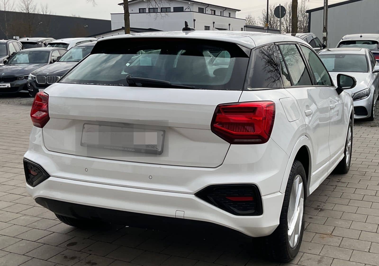 Audi Q2 35 TFSI advanced AHK DAB LED Klima Navi RFK foto 5