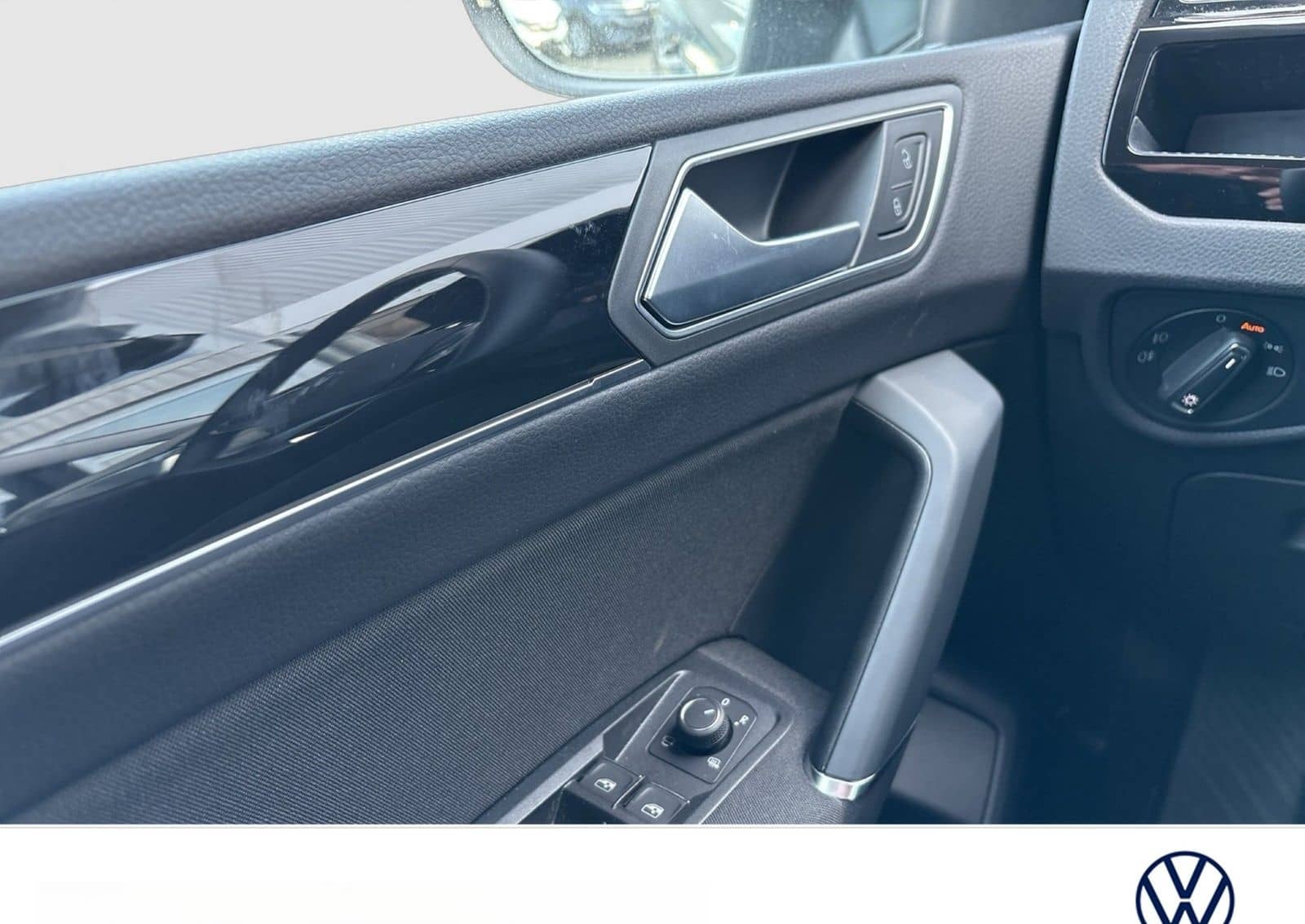 Volkswagen Touran 2.0 HIGHLINE AHK CAM ACC LM17 EKLAPPE NAV foto 19