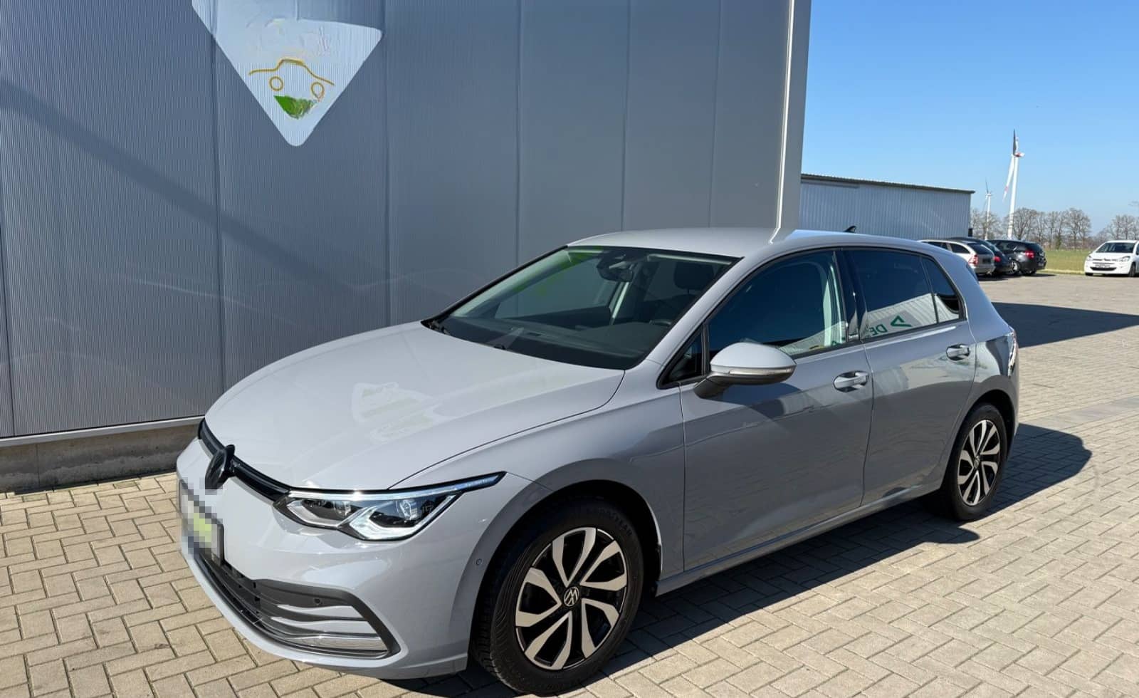 Volkswagen Golf VIII Lim. Active LED SHZ PDC Standheizung foto 1