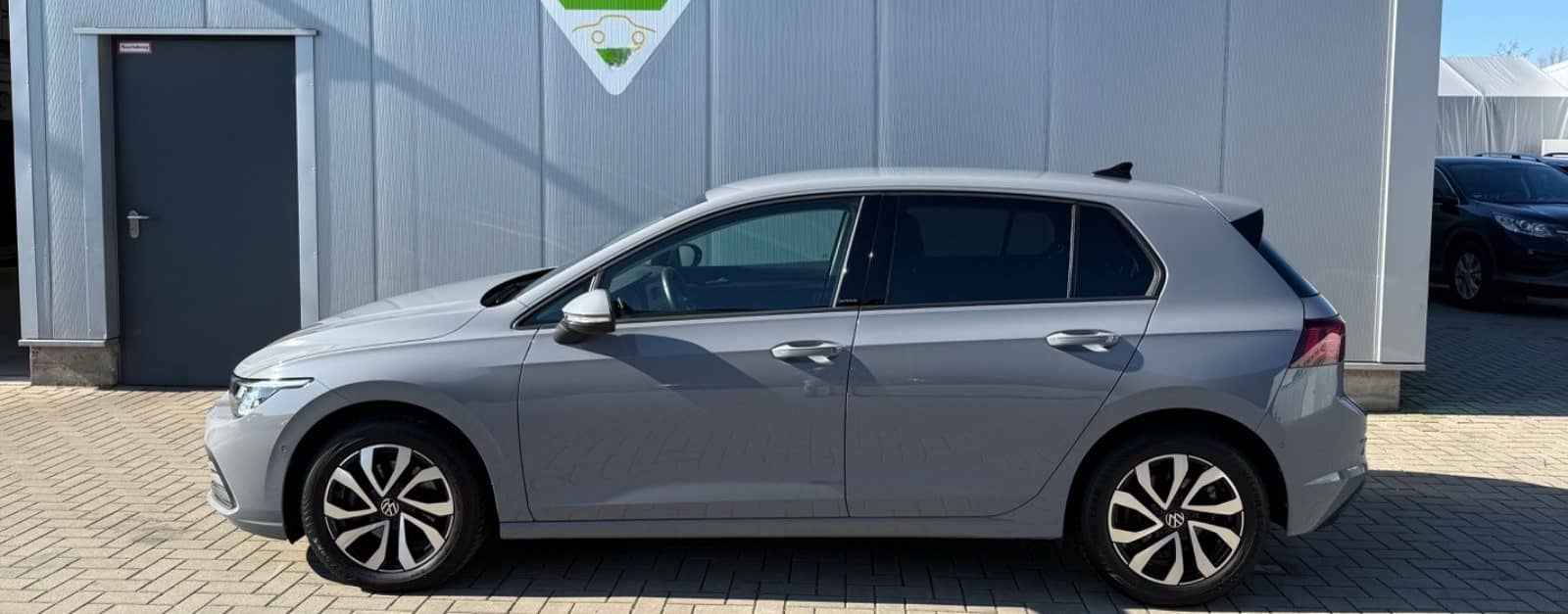 Volkswagen Golf VIII Lim. Active LED SHZ PDC Standheizung foto 2