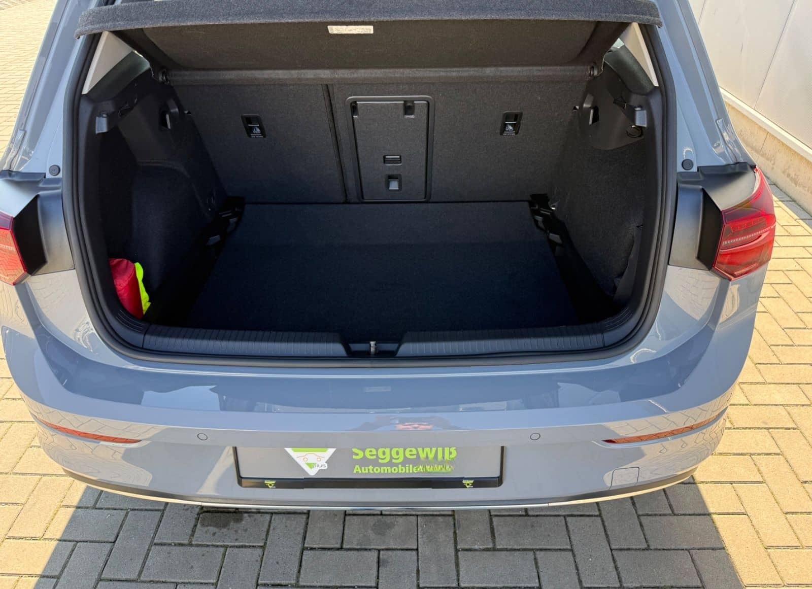 Volkswagen Golf VIII Lim. Active LED SHZ PDC Standheizung foto 18