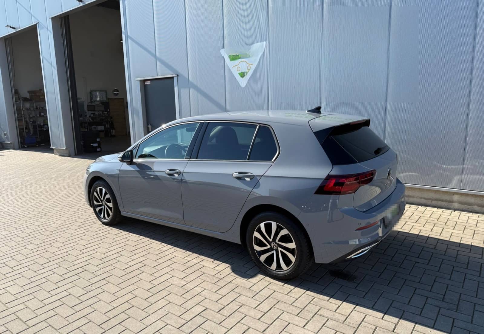 Volkswagen Golf VIII Lim. Active LED SHZ PDC Standheizung foto 3