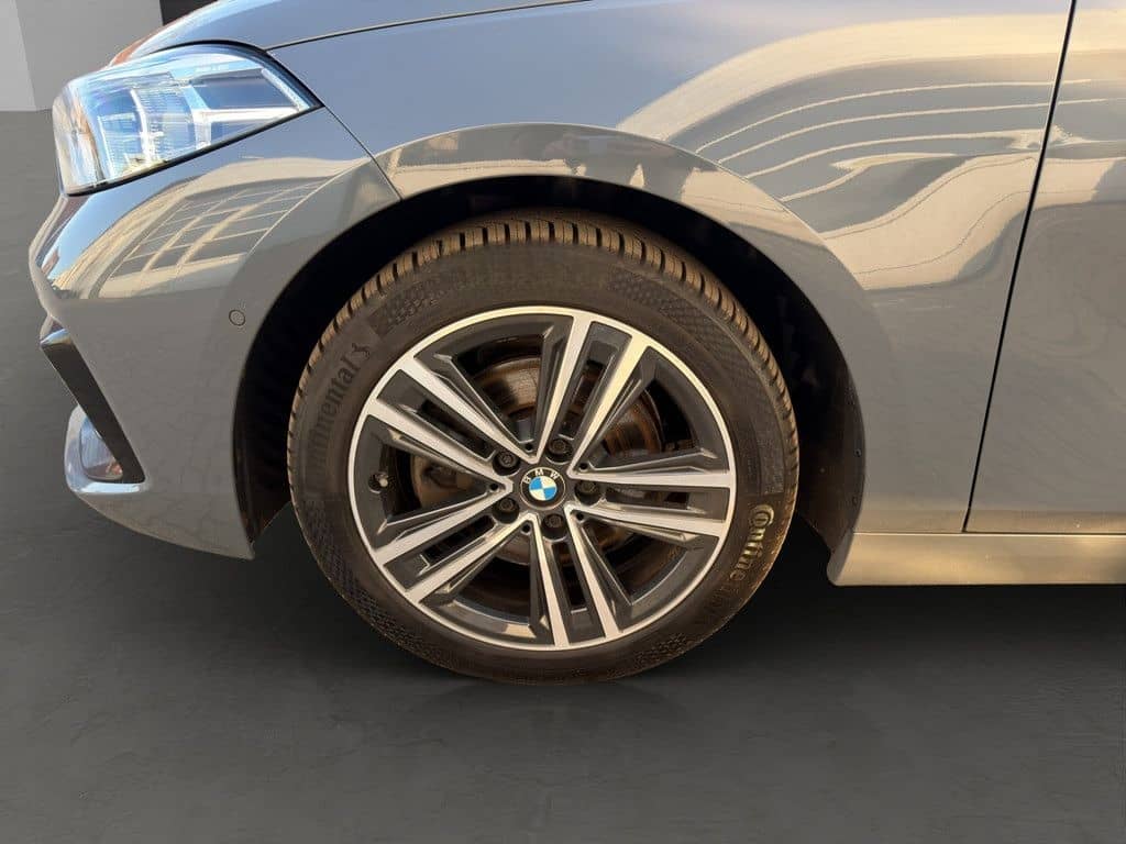 BMW 118i SPORTLINE LED NAVI HUD PANO KAMERA 17" foto 4