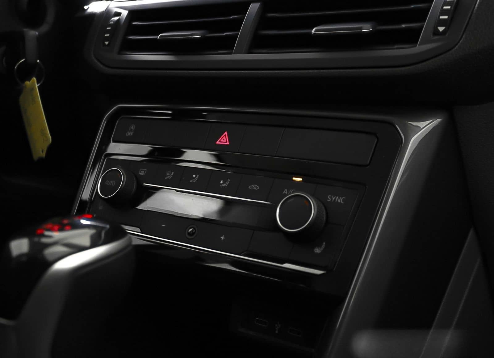 Volkswagen T-Cross Style 1.5 TSI LED Navi ParkPilot RearVie foto 23