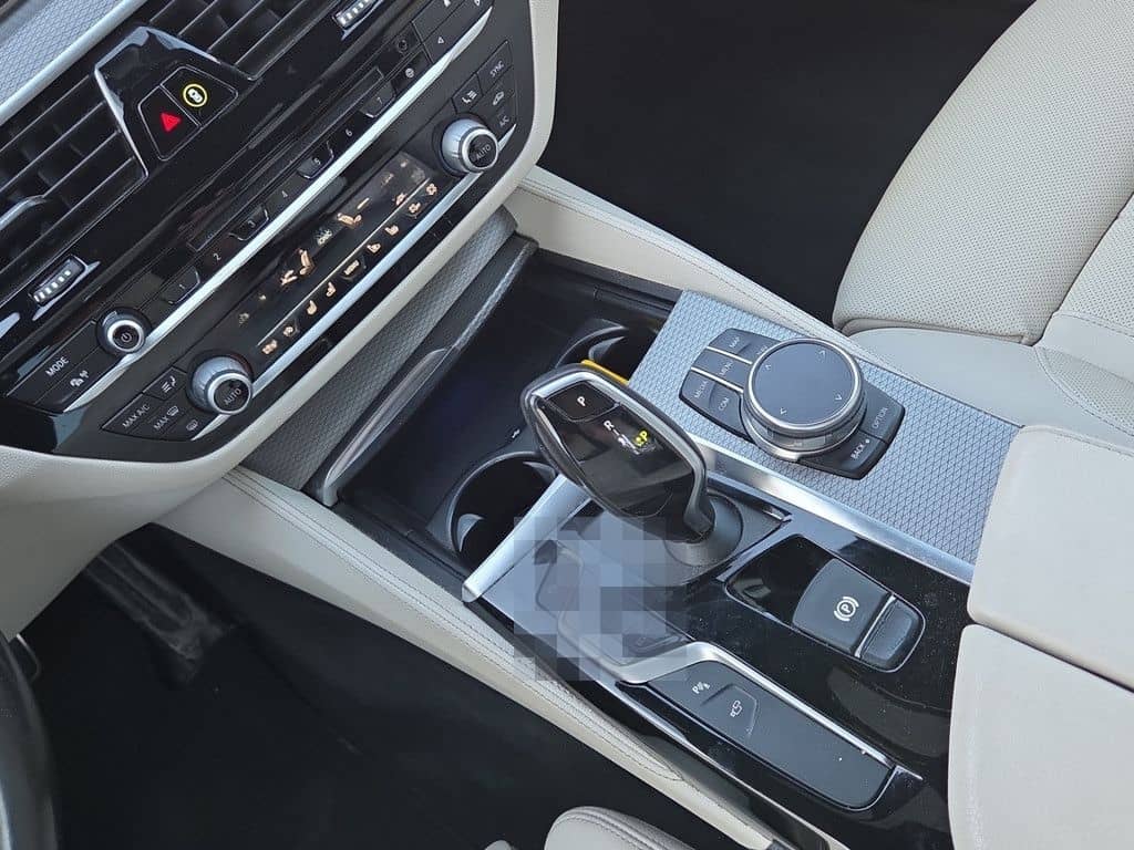 BMW 540d xDrive T. M-SPORT LED NAVI HUD PANO 18" AHK foto 12