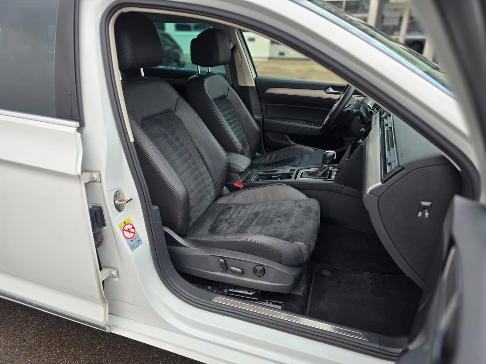 Volkswagen Passat Variant |STHZ| SHZ| LKHZ| MASSAGE foto 21