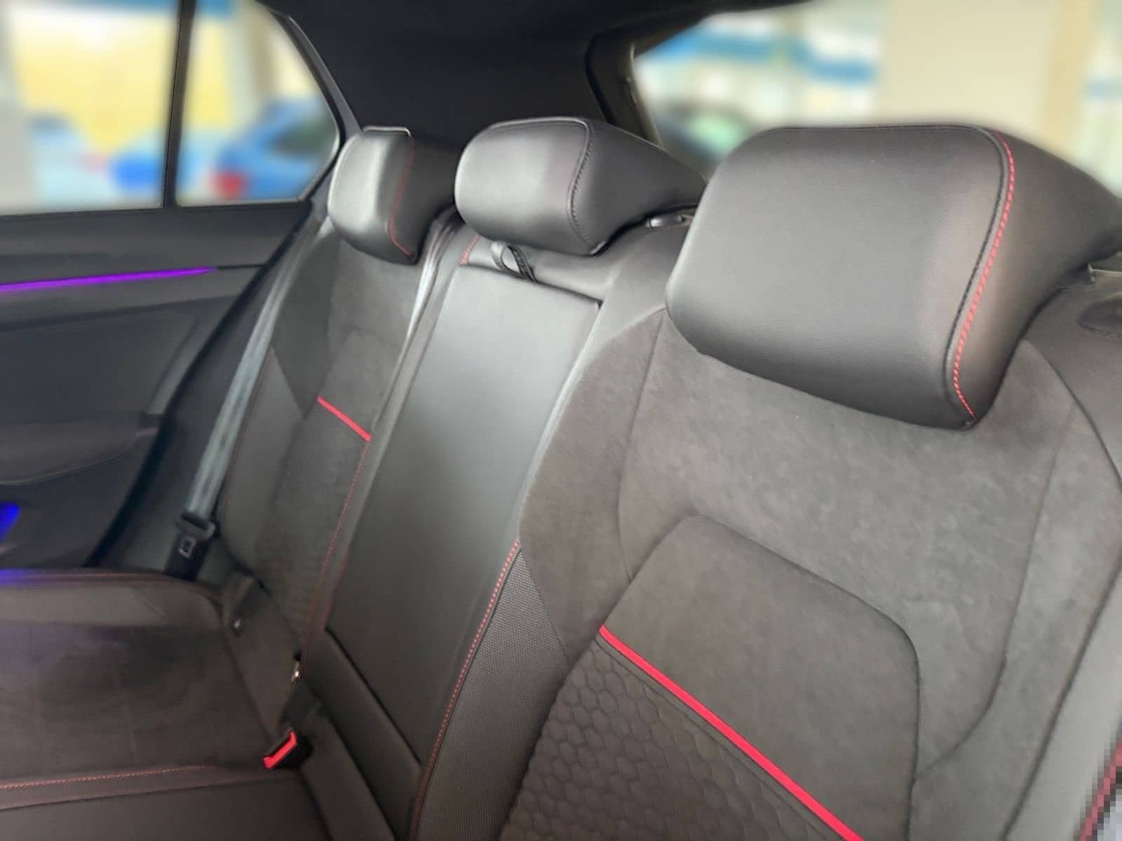 Volkswagen Golf VIII 2.0 TSI DSG GTI CLUBSPORT BLACK +H&K + foto 14