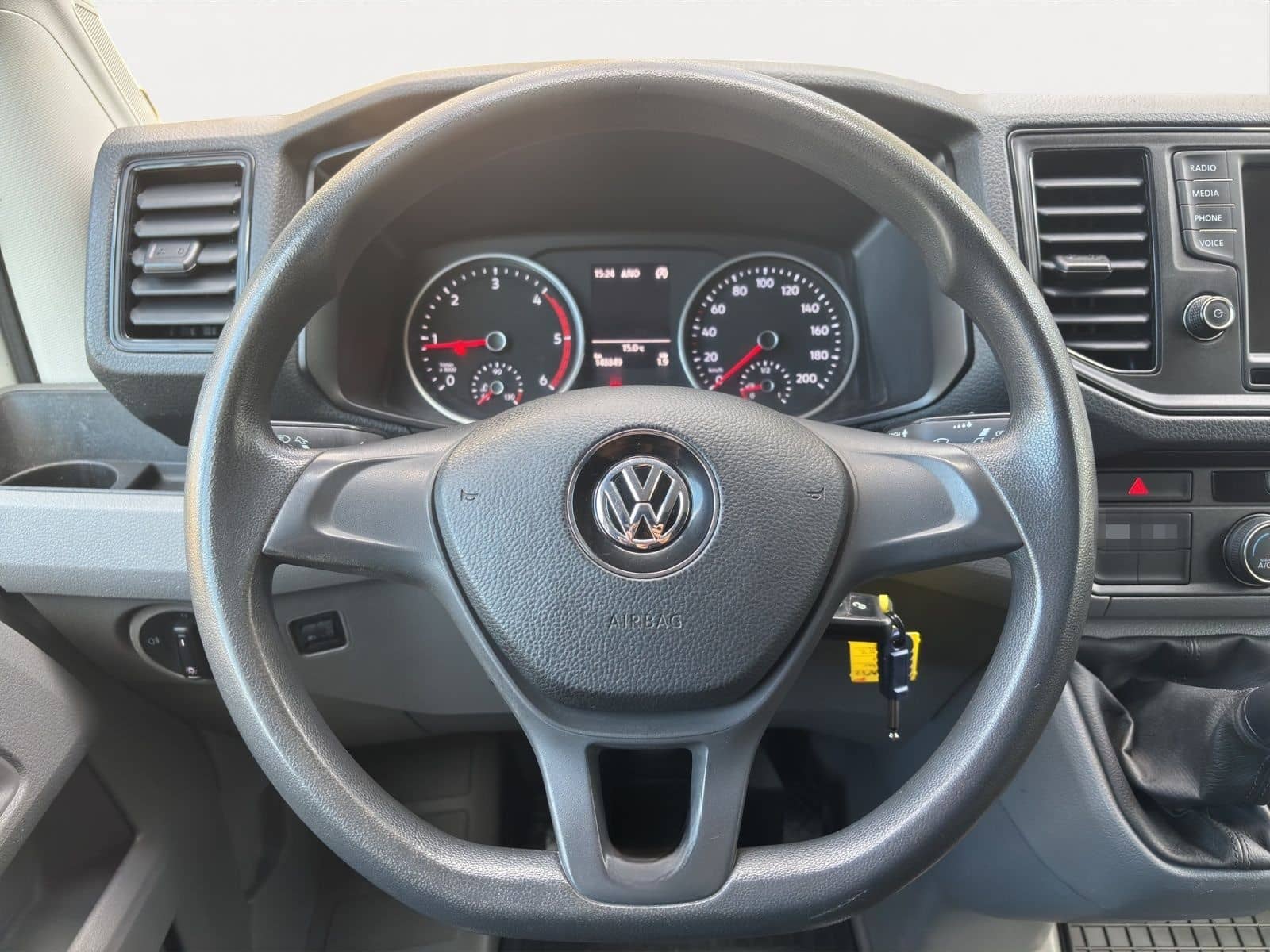 Volkswagen Crafter 35 Kasten 2.0 TDI MR AHK+RFK+Navi+Klima foto 11