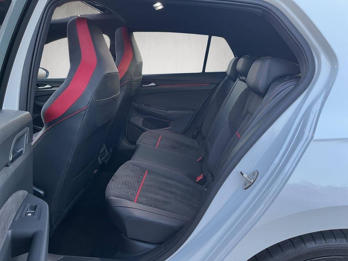 Volkswagen GOLF GTI CLUBSPORT 2.0 TSI DSG NAVI PANO KAMERA foto 9