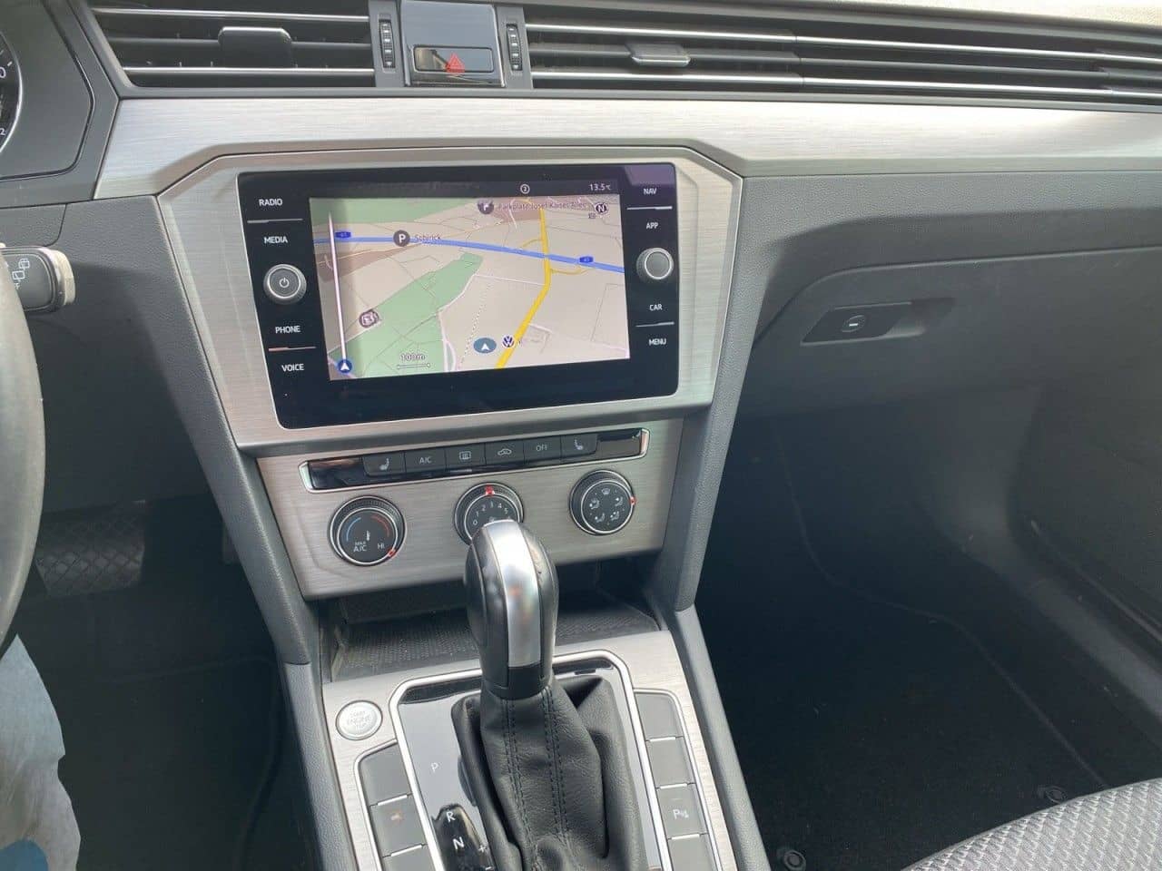 Volkswagen Passat Variant 2.0 TDI DSG+AHK+Navi+LED+RFK+ACC+ foto 12