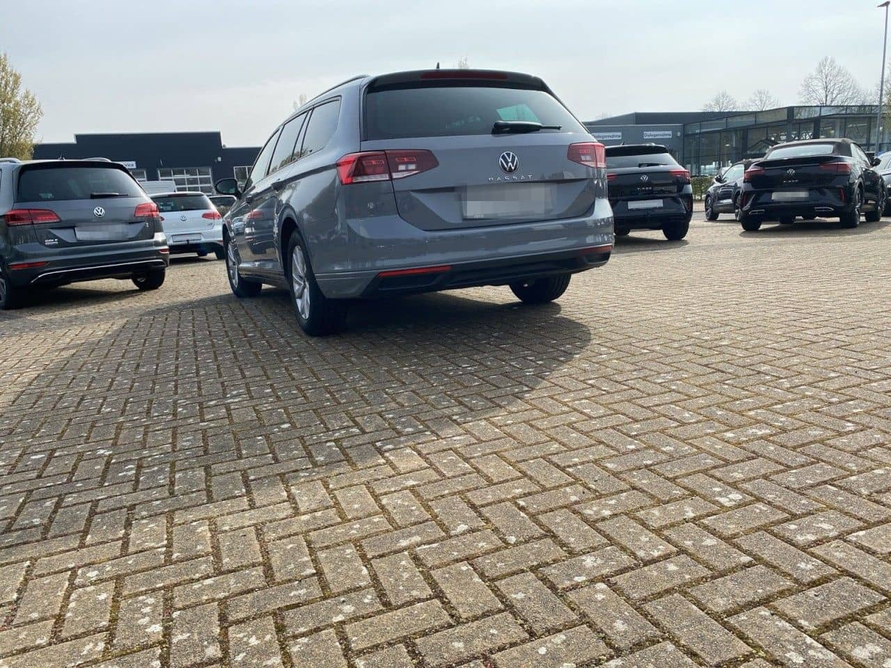 Volkswagen Passat Variant 2.0 TDI DSG+AHK+Navi+LED+RFK+ACC+ foto 3