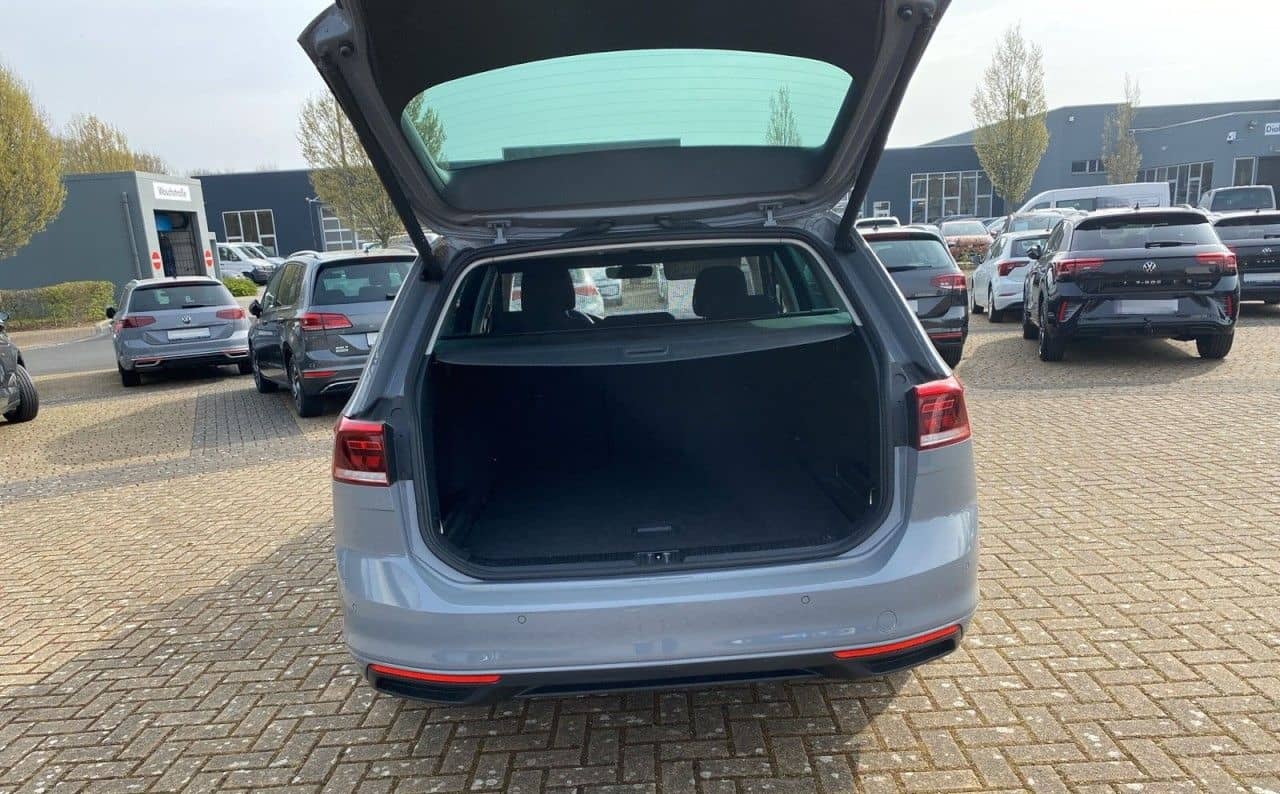 Volkswagen Passat Variant 2.0 TDI DSG+AHK+Navi+LED+RFK+ACC+ foto 6