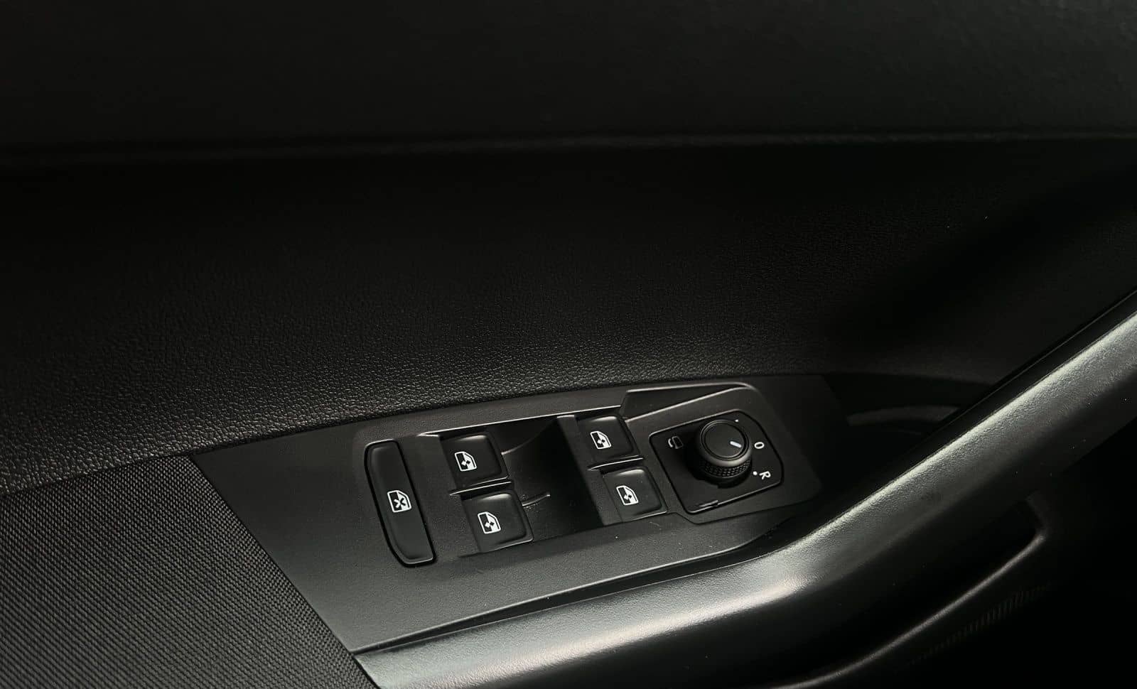 Volkswagen Taigo 1.0 TSI LIFE LM16 SITZHZ APP-CONNECT foto 8