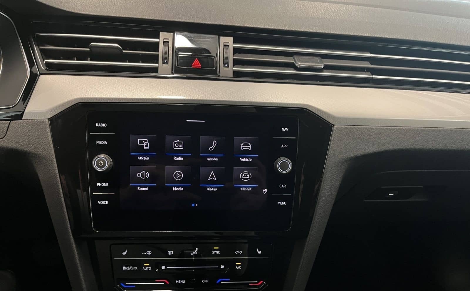 Volkswagen Passat Variant 1.5 TSI DSG Business, Navi, Sitzh foto 12