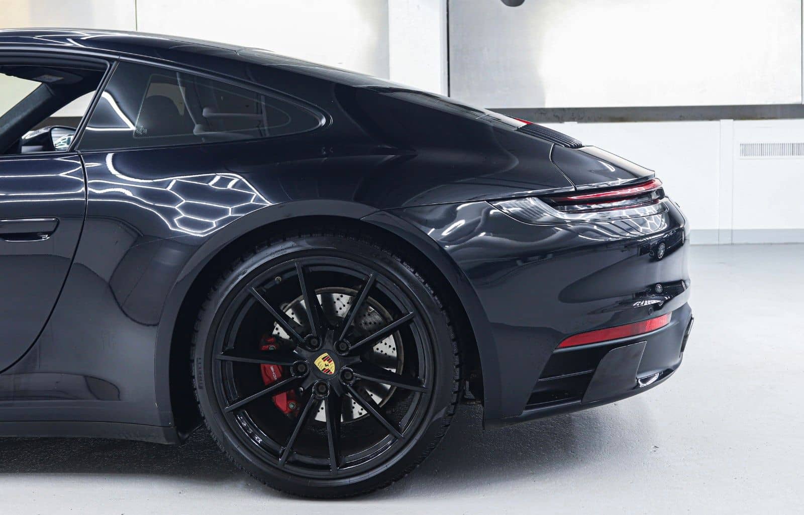 Porsche 992 Carrera 4 S Sport Design Paket foto 11