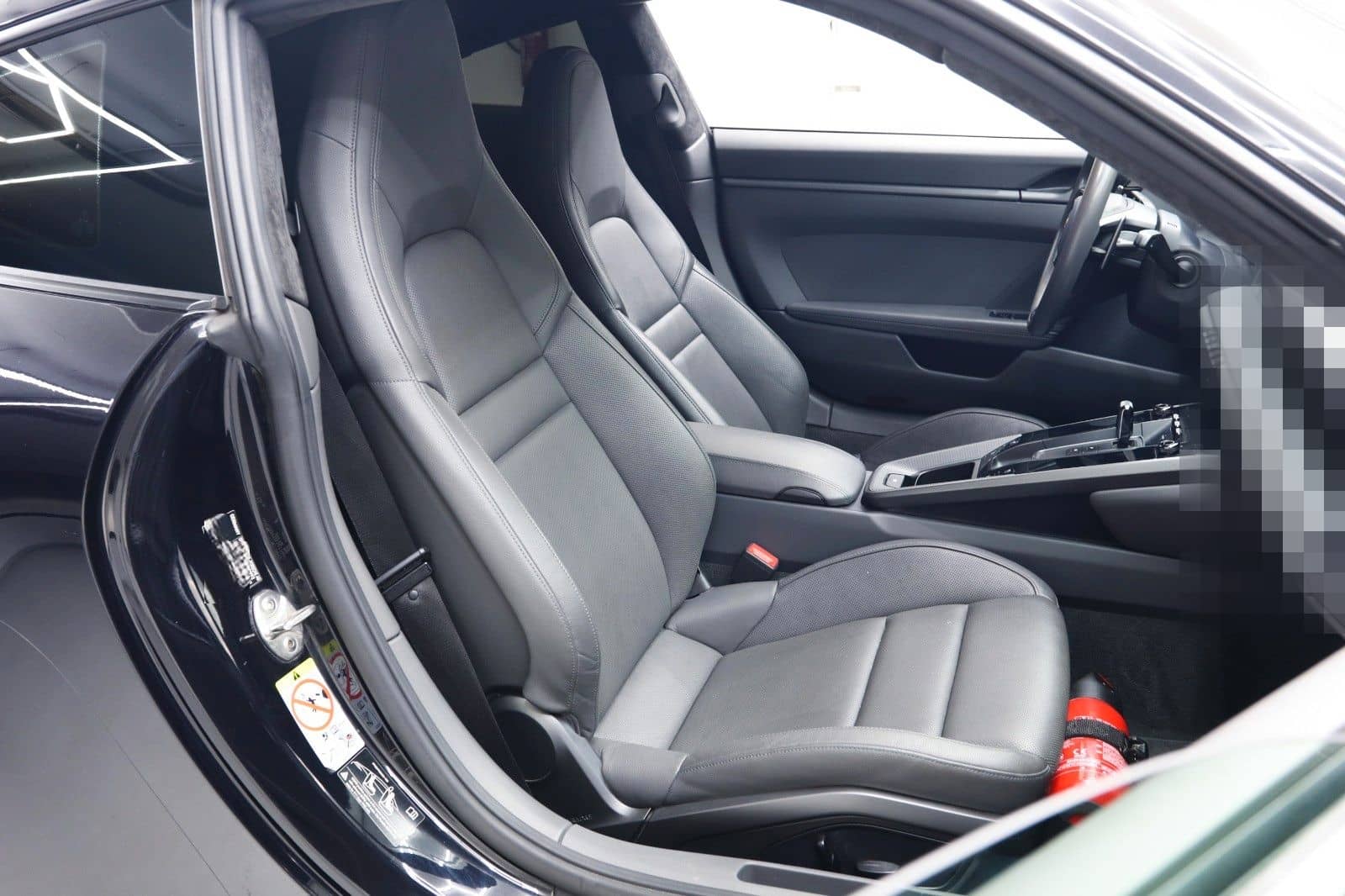 Porsche 992 Carrera 4 S Sport Design Paket foto 13