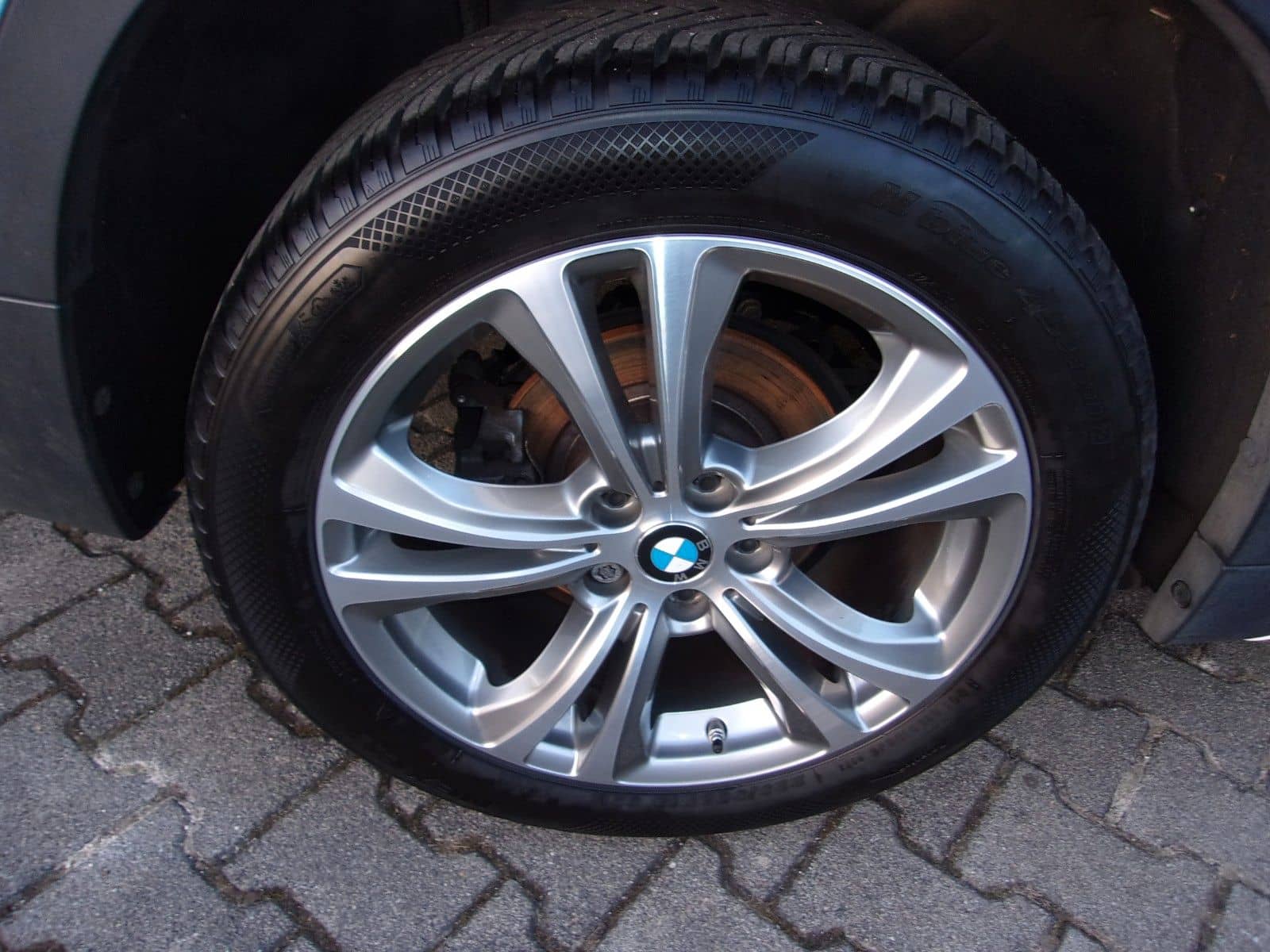 BMW X1 sDrive18i  Automatic Sport Line foto 12