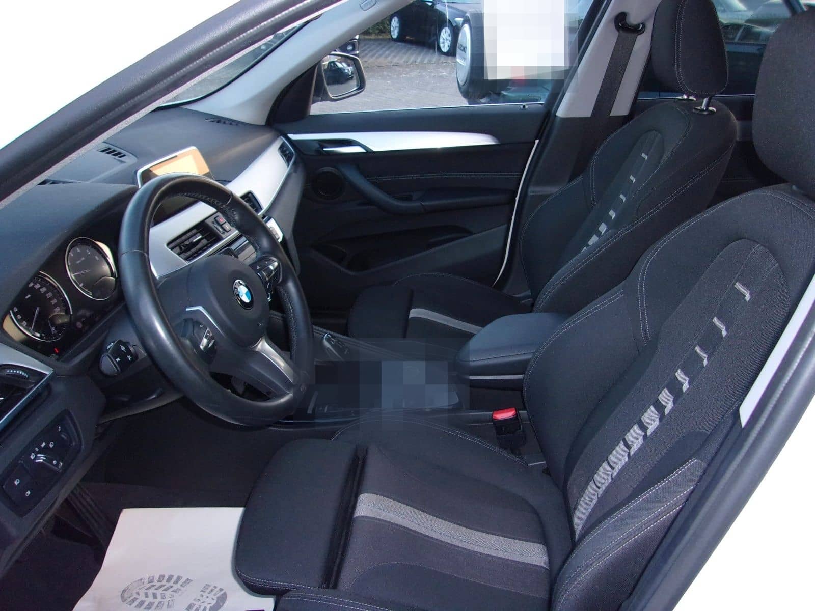 BMW X1 sDrive18i  Automatic Sport Line foto 8