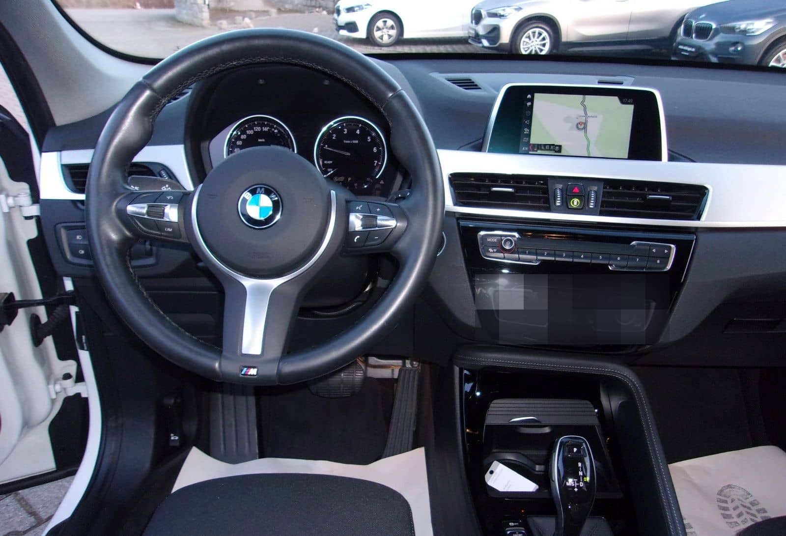 BMW X1 sDrive18i  Automatic Sport Line foto 9